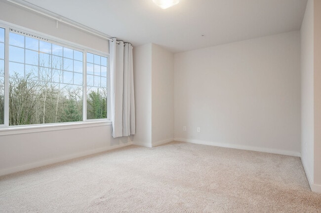 Building Photo - 5903 185th Ct NE