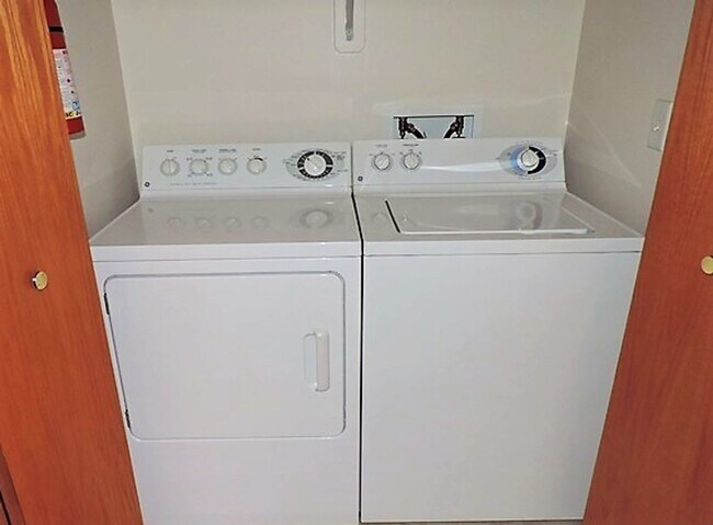 Building Photo - $1,300 | 2 Bedroom, 1 Bathroom Condo | No Pets* | Available for August 1st, 2026 Move In!