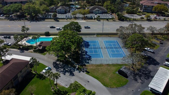 Building Photo - 2673 Sabal Springs Cir