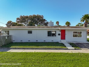 Building Photo - 541 E Fee Ave