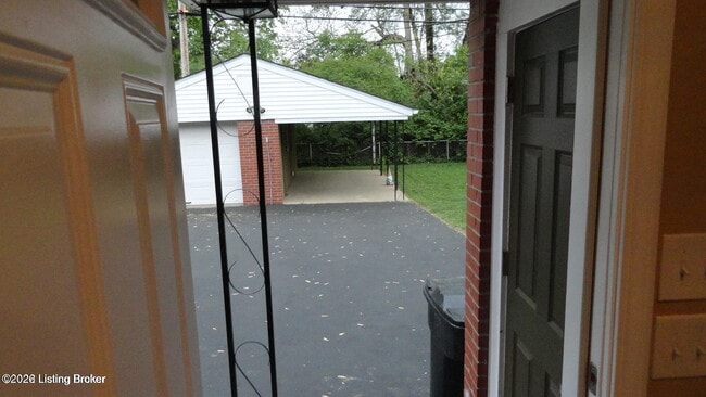 Building Photo - 4202 Berkshire Ave