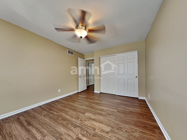 Building Photo - 6401 Sharps Ridge Ct