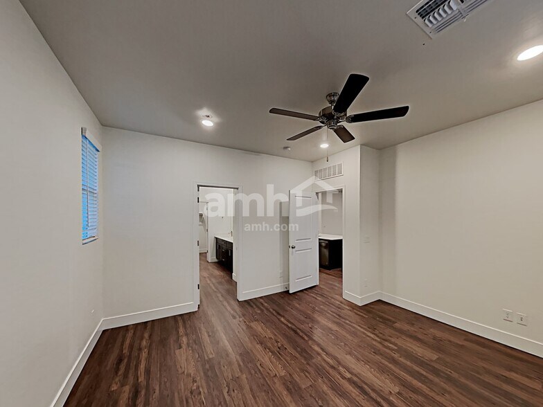 Building Photo - 21606 S 231st St