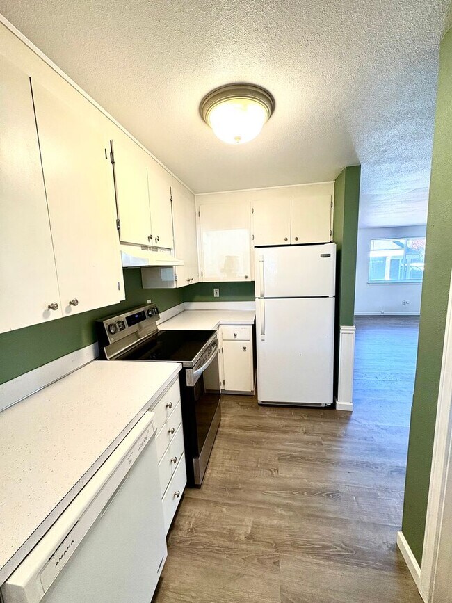 Building Photo - Cozy & Clean 3BR Home in North Tacoma