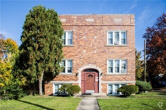 Building Photo - 862 Copley Rd