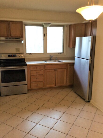 Building Photo - Willowbrook Apartments
