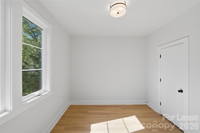 Building Photo - 1358 Briar Creek Rd