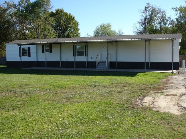 Building Photo - 4225 Wells Dr