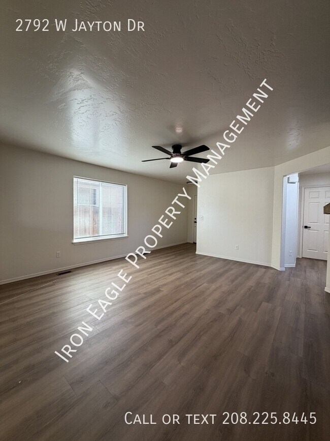 Building Photo - 2792 W Jayton Dr