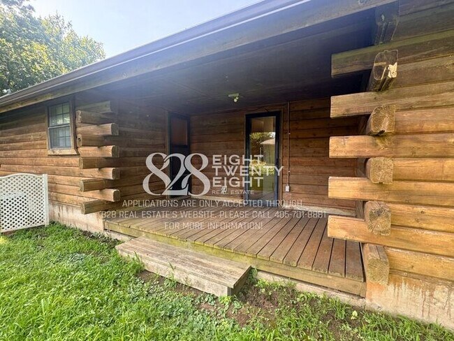 Building Photo - *AVAILABLE NOW!* 2 BED/1 BATH COZY LOG CABIN DUPLEX IN NOBLE, OK!