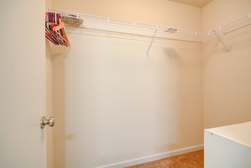 Building Photo - 16695 Wellhouse Dr