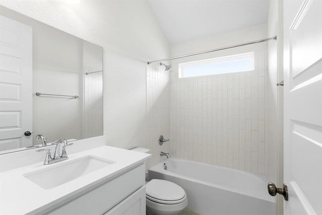 Building Photo - 116 Salado Crk Trl