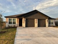 Building Photo - 5704 McGregor Ct