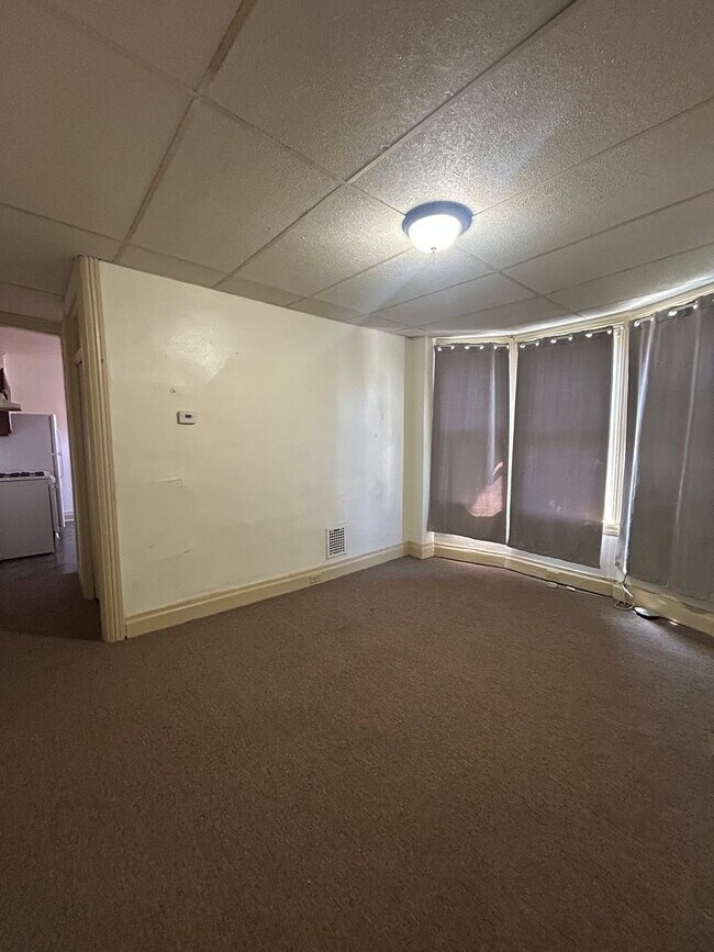 Building Photo - 7 Hummel Ave