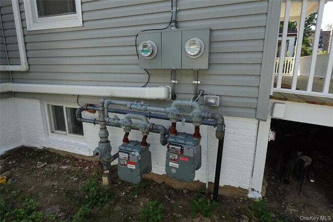 Building Photo - 47 Rich Ave