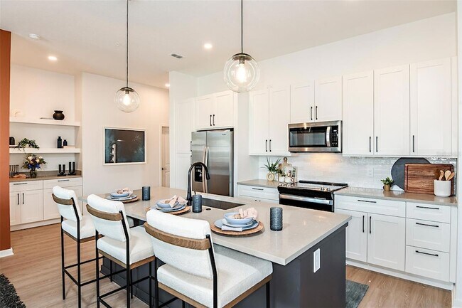 Building Photo - 35820 US Hwy 19 N