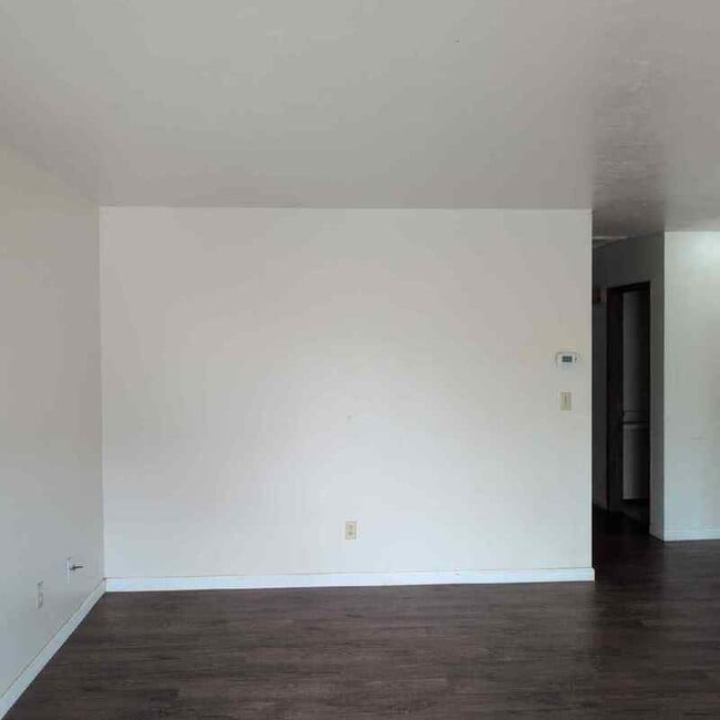 Building Photo - 231 Hawthorne St