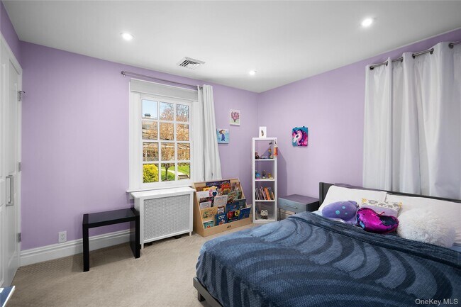 Building Photo - 45 Oriole Ave