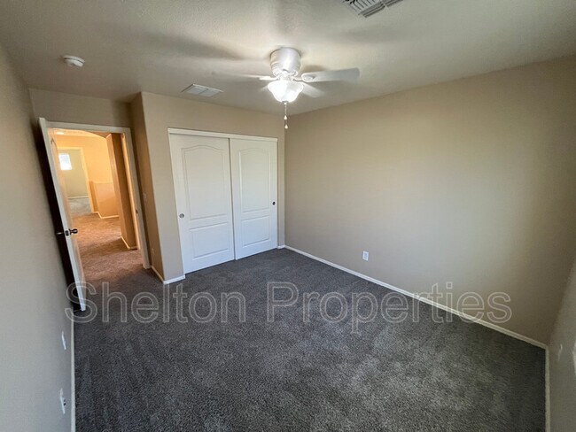 Building Photo - 2958 N Clanton St