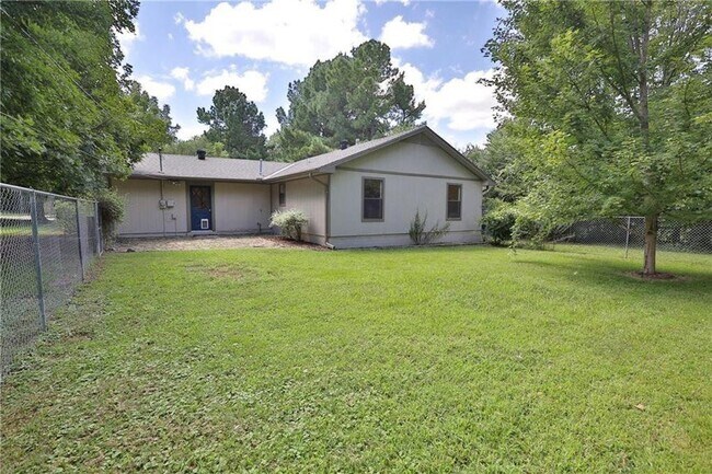 Rear View/Back Yard - 1340 N Maxwell Dr