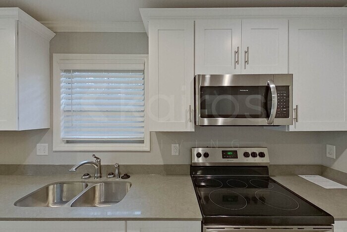 Building Photo - 560 Co Rd 71