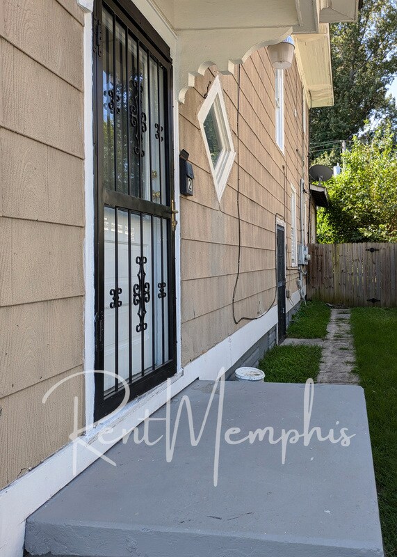 Building Photo - 1225 Faxon Ave
