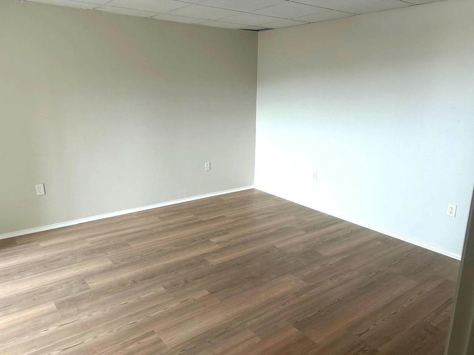 Master Bedroom - 264 44th St