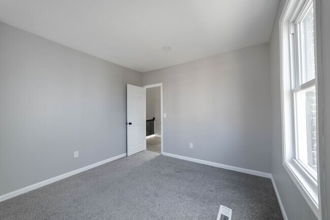 Building Photo - 2600 Garrett Ave