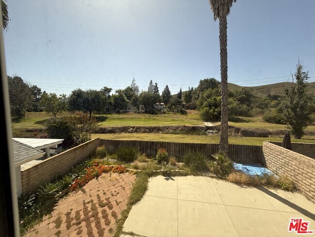 Building Photo - 5867 Cape Horn Dr