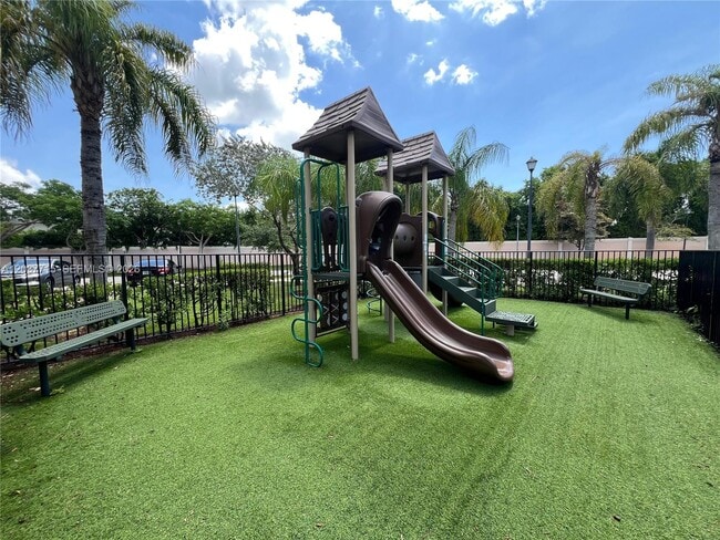 Building Photo - 280 Las Brisas Cir