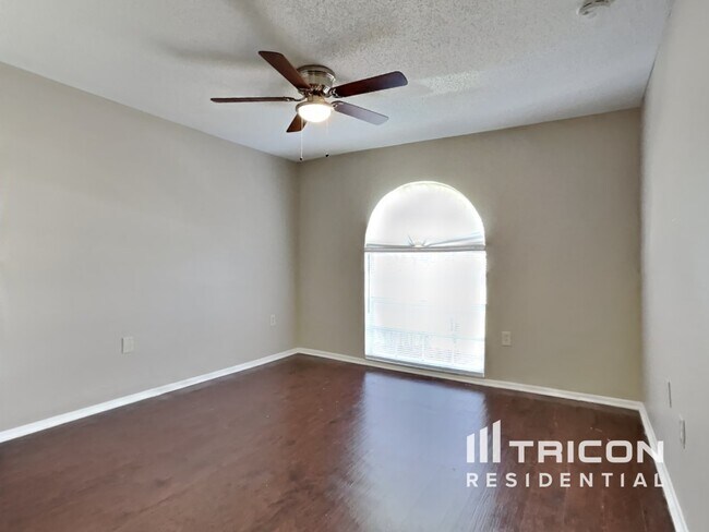 Building Photo - 11404 Larkwood Way