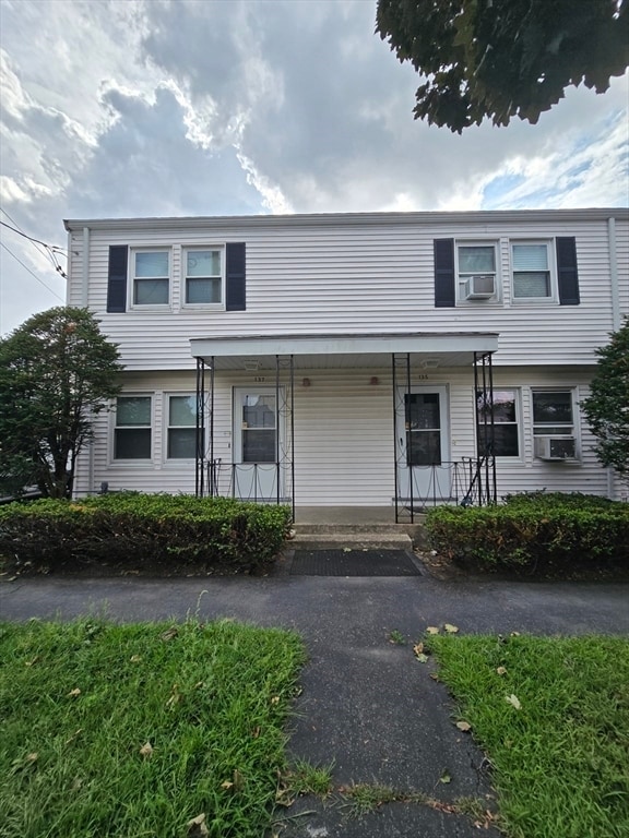 Building Photo - 137 Alden St
