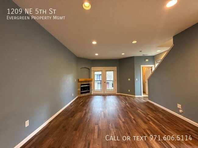 Building Photo - 1209 NE 5th St