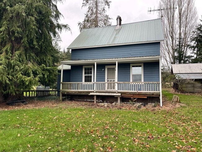 Building Photo - ***PENDING APPLICATION***Charming and Cozy Home In Scenic North Whidbey