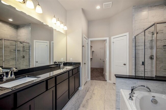 Building Photo - 235 N Spotted Fern Dr