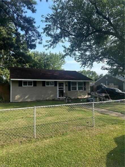 Primary Photo - 1922 Bancroft Dr