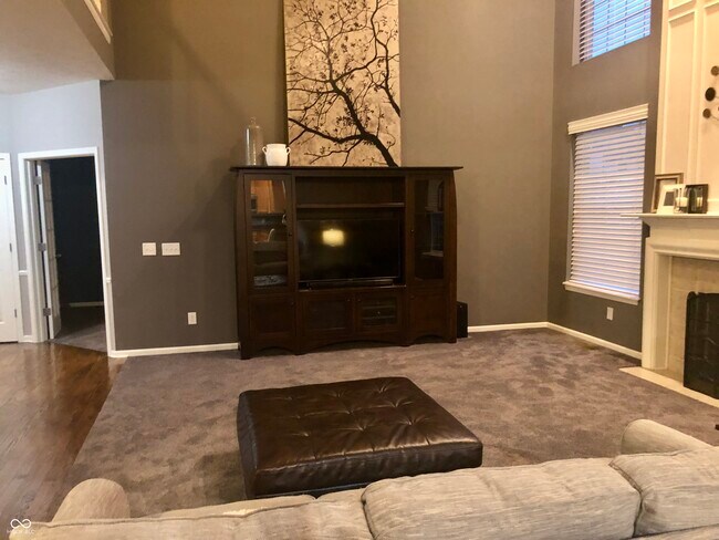 Building Photo - 14131 Stallion Ct
