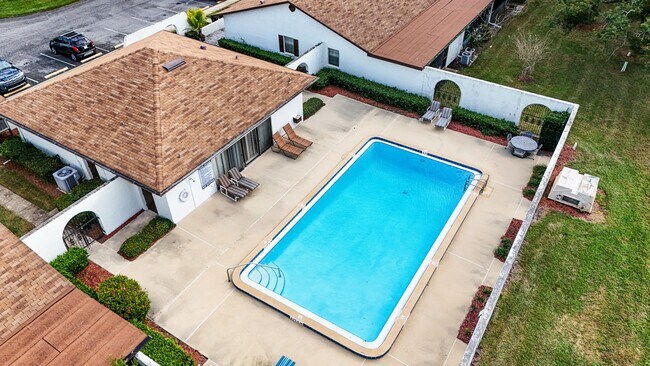 Building Photo - 3608 Bay Ct