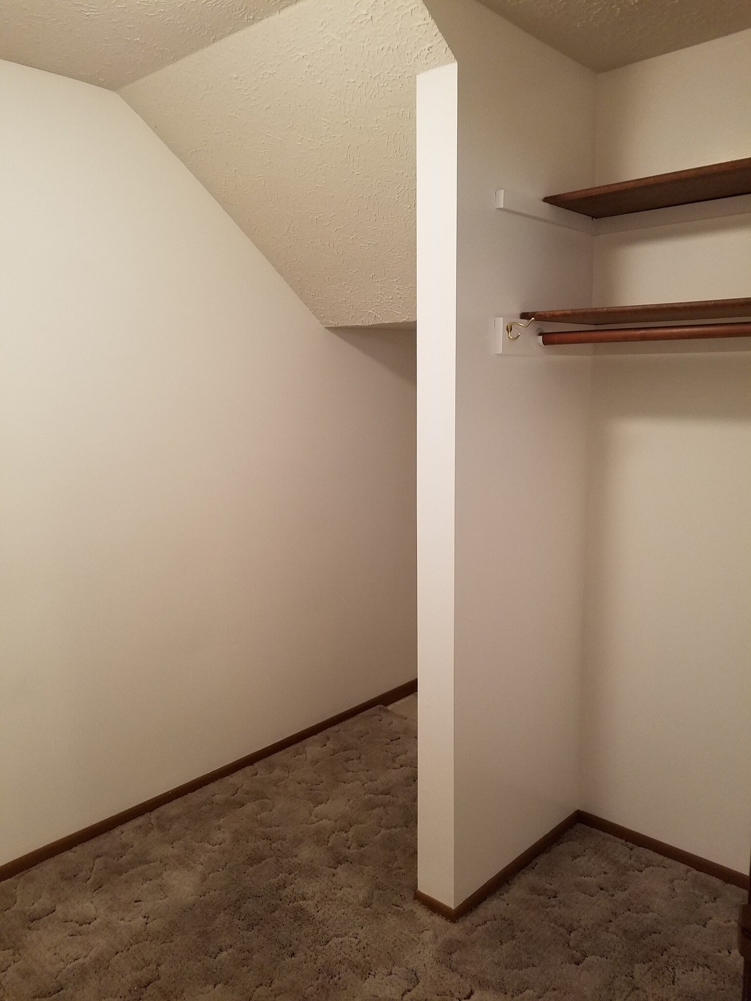 Building Photo - 5501 S 32nd Cir