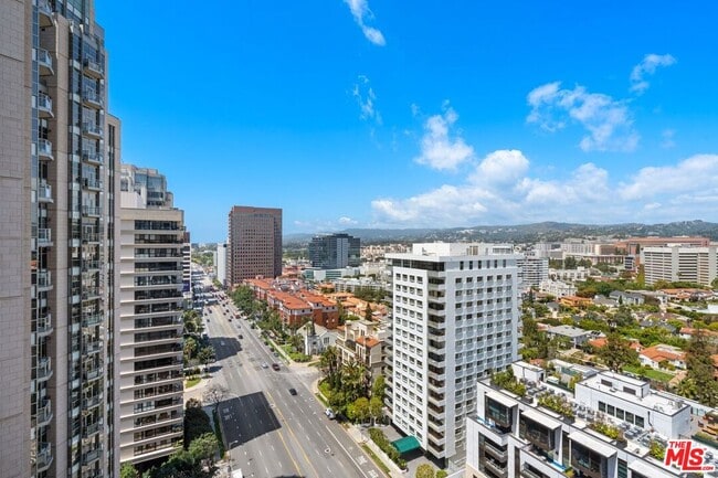 Building Photo - 10750 Wilshire Blvd