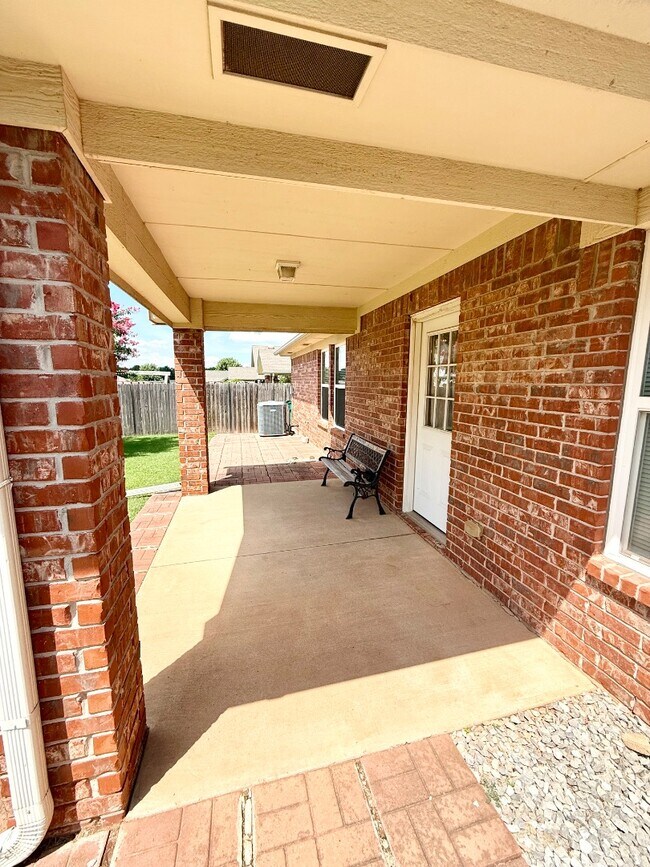 Building Photo - 2821 Fennel Rd