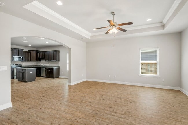 Building Photo - For Lease - Executive 3 BR/2 BA Home by No...