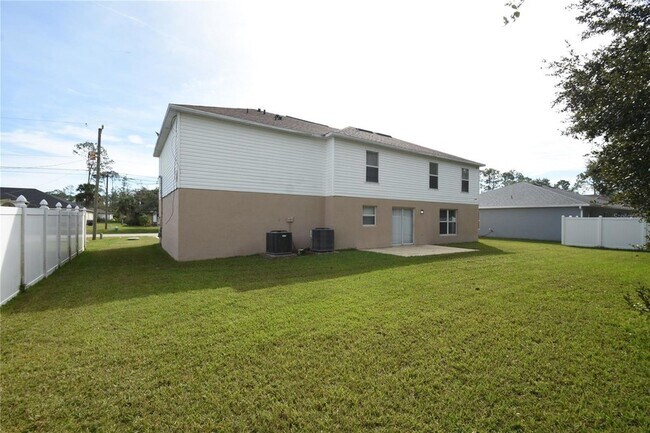 Building Photo - 27 Riverdale Ln
