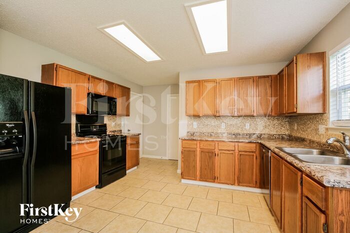 Building Photo - 19553 Tradewinds Dr