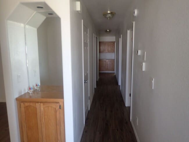 Building Photo - 4 Bedroom 2 bath with admirable amount of ...