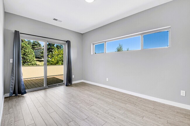 Building Photo - 28424 Tepees Way