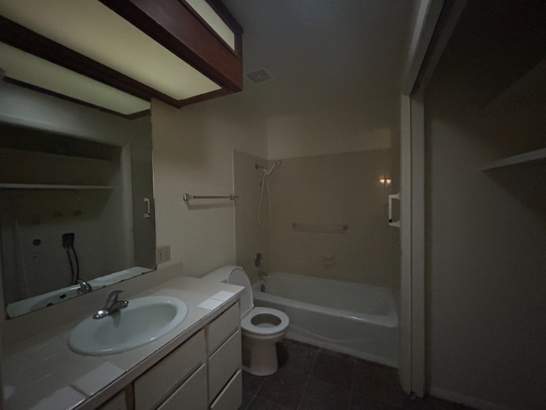 Building Photo - 1636 Targhee Dr