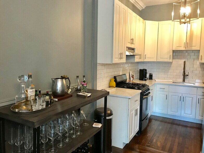 Building Photo - 79 Mount Vernon St