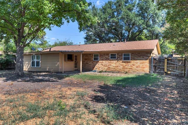 Building Photo - 205 NW Jill Ann Dr