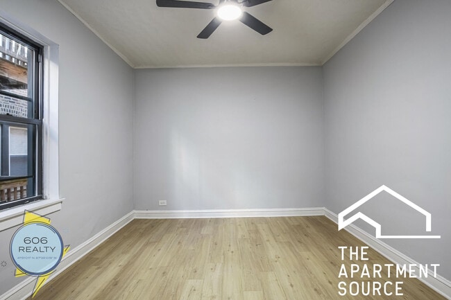 Building Photo - 5244 S Drexel Ave